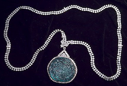 madeleine-h-murdock-moghul-emerald-necklace